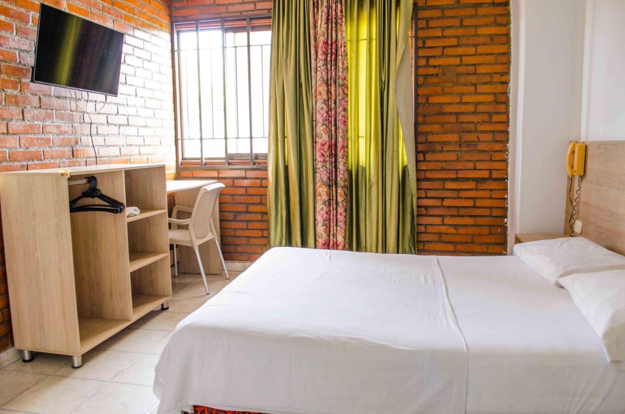 חירארדוט Hotel Elimar מראה חיצוני תמונה
