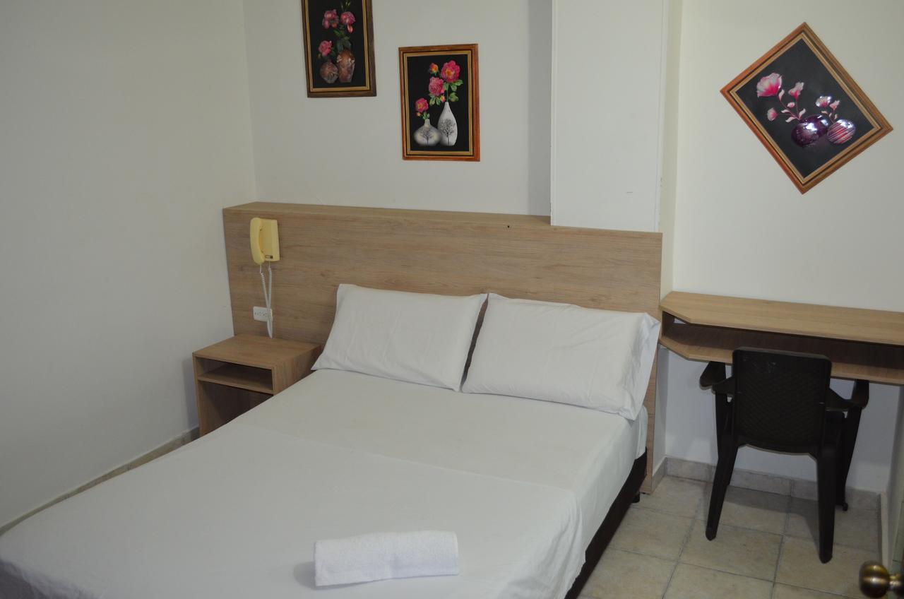 חירארדוט Hotel Elimar מראה חיצוני תמונה